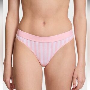 VICTORIAS SECRET LOGO COTTON THONG PANTY UNDERWEAR. NWT